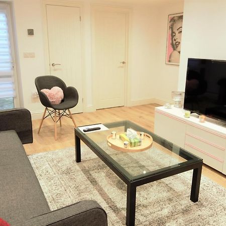 Stylish 2 Bedroom Apartment In The Heart Of Greenwich Londres Exterior foto